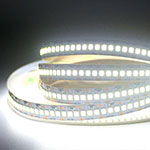 LED лента 5700-6500K белая, IP67 120 лед, 9,6 Вт/м 5м. 1020 Lm/m. IP67. 24v